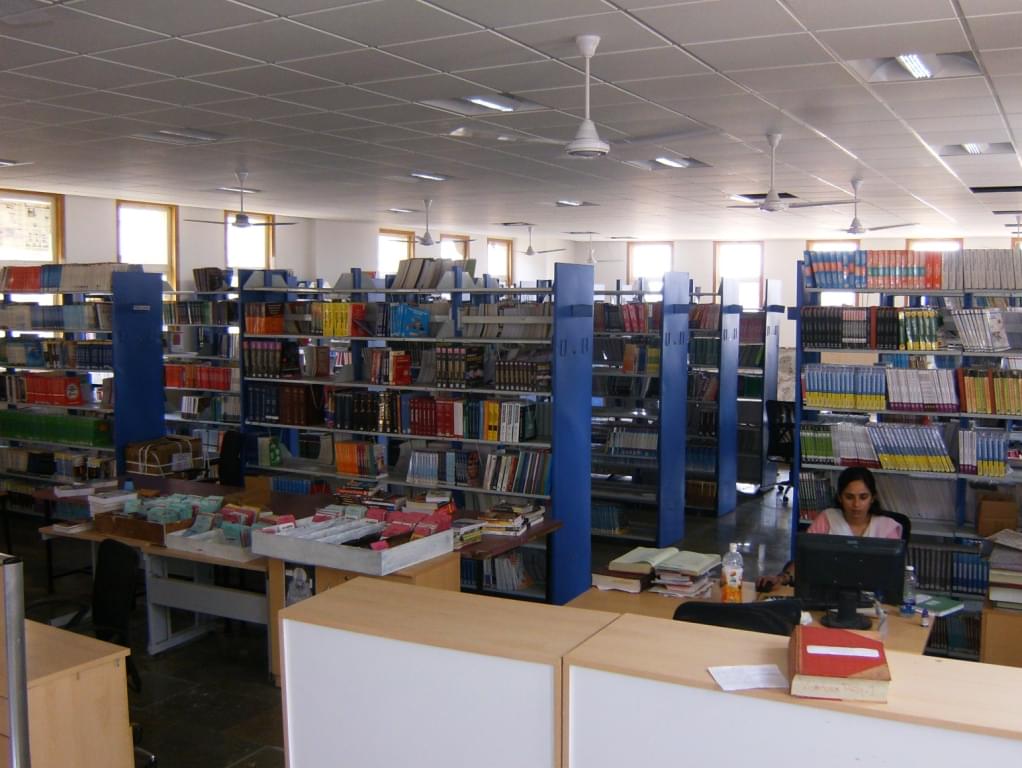 Vilasrao Deshmukh Foundation Group of Institutions, School of Engineering & Technology and School of Pharmacy Latur Academic Facility photo 4